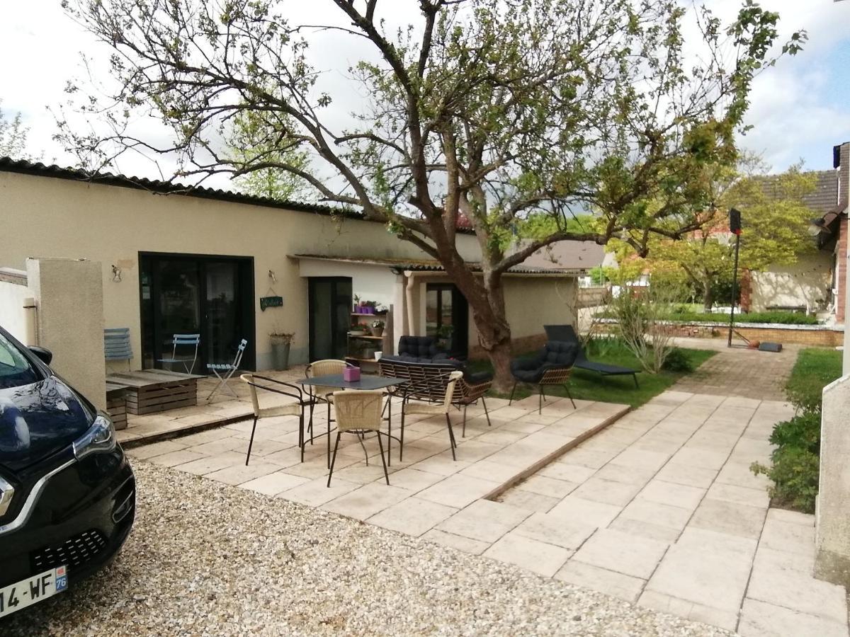 Le Clos des Feugrais Saint-Aubin-lès-Elbeuf Exterior foto